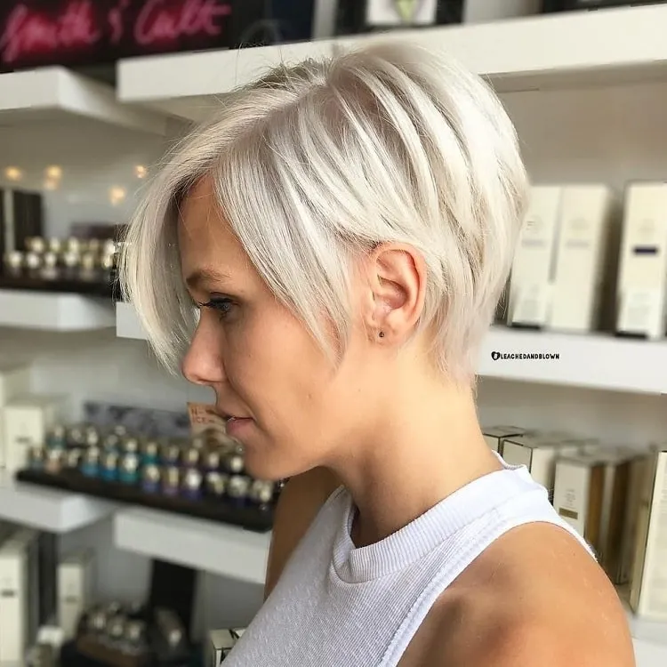 platinum blonde hairstyles_short hairstyle women 2023