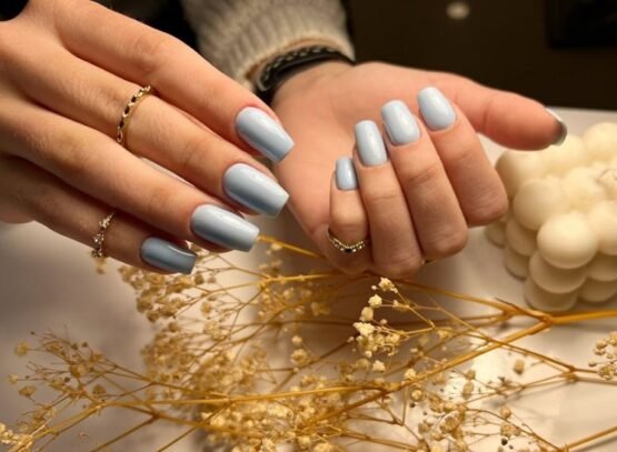 posh nails 2023 manicure spring summer trends ideas simple clean girl aesthetic
