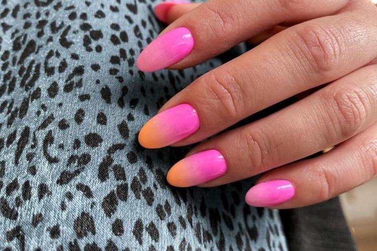 shiny manicure for stylish and modern ladies chick nails
