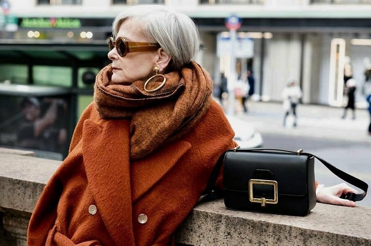 stylish-clothing-for-a-70-year-old-woman-tips-tricks-for-styling