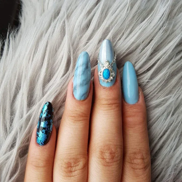 turquoise black nail polish for marble effect on nails