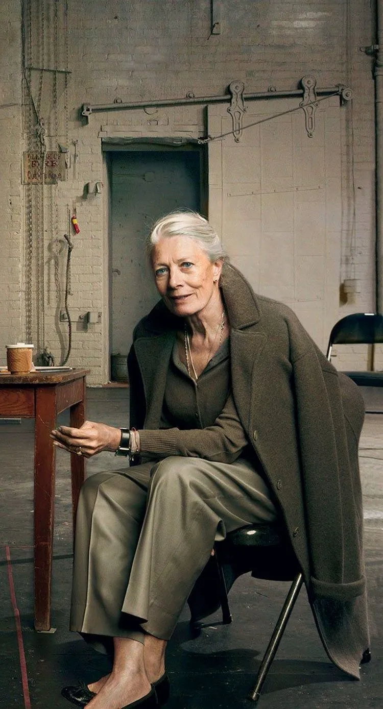 vanessa redgrave in olive green monochromatic outfit