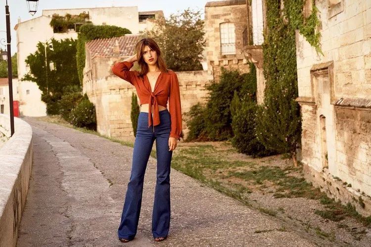 flared pants and jeans 1970s fashion trends