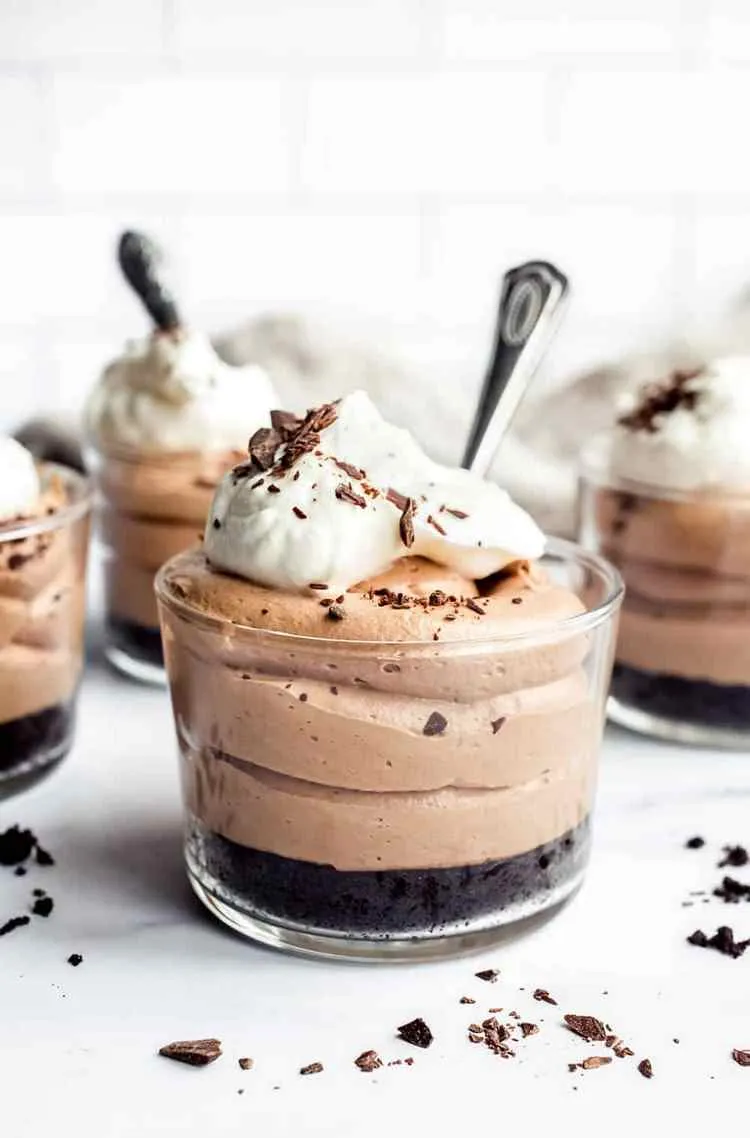 chocolate cheesecake in a glass