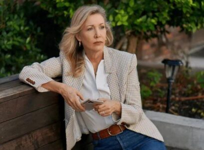 street fashion for women over 50 casual chic outfits for every day