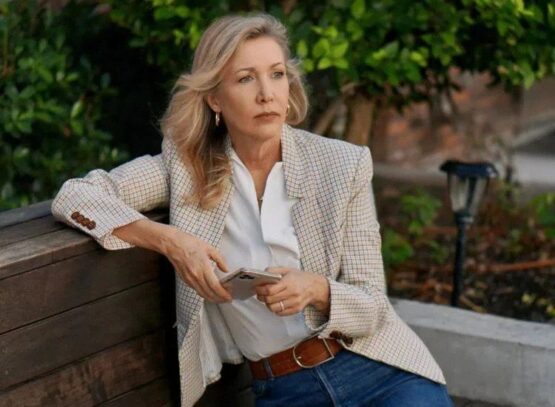 street fashion for women over 50 casual chic outfits for every day