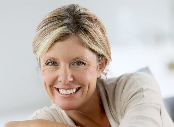 what hair color thins your face youthful blonde