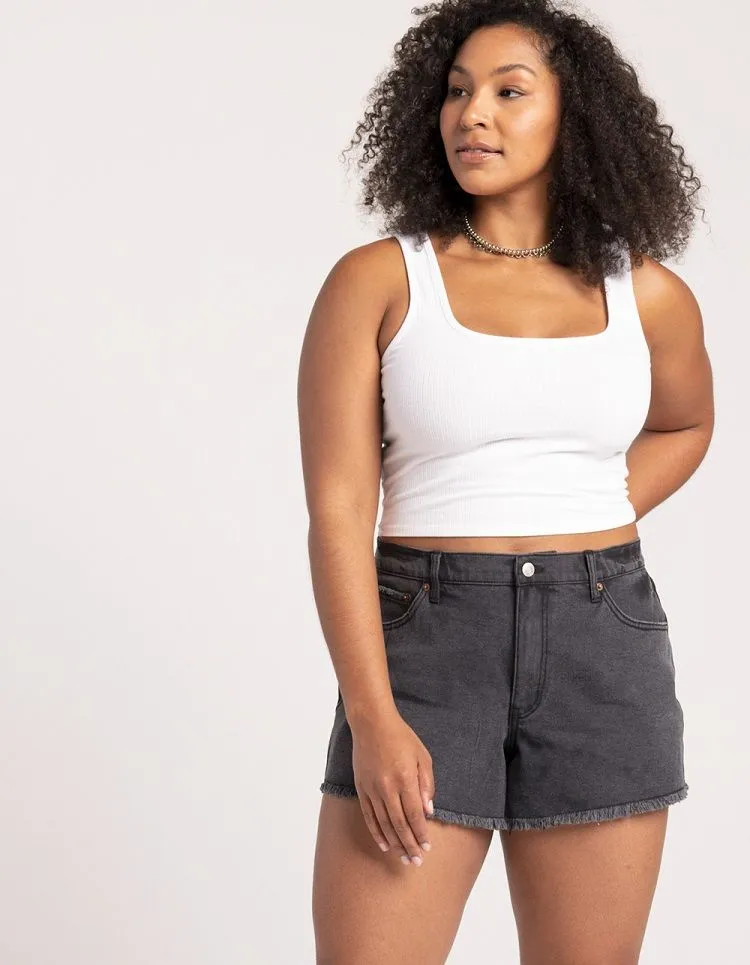 a line shorts for curvy woman