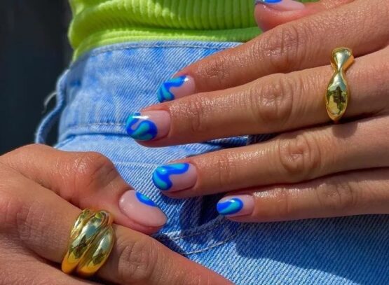 abstract nails spring manicure 2023 cobalt blue swirl