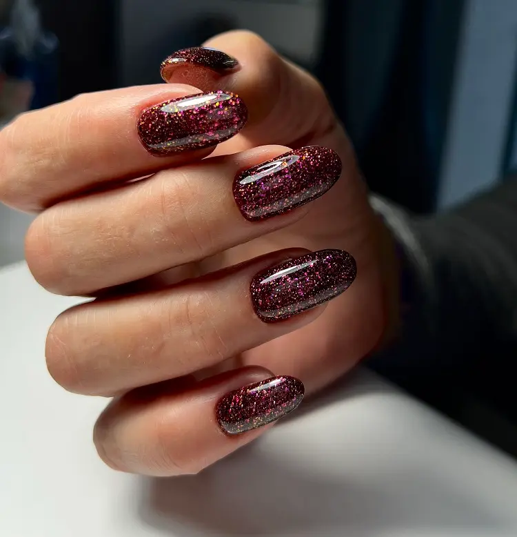 black nails with pink glitter ideas to try out this spring 2023