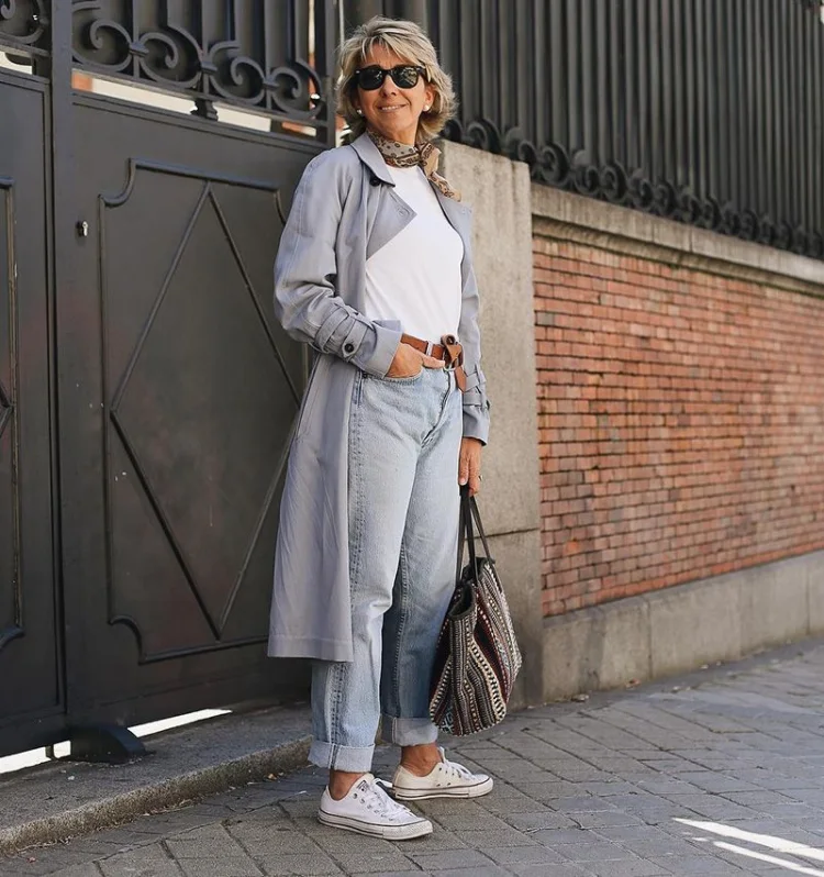 boyfriend jeans and white sneakers for women over 50