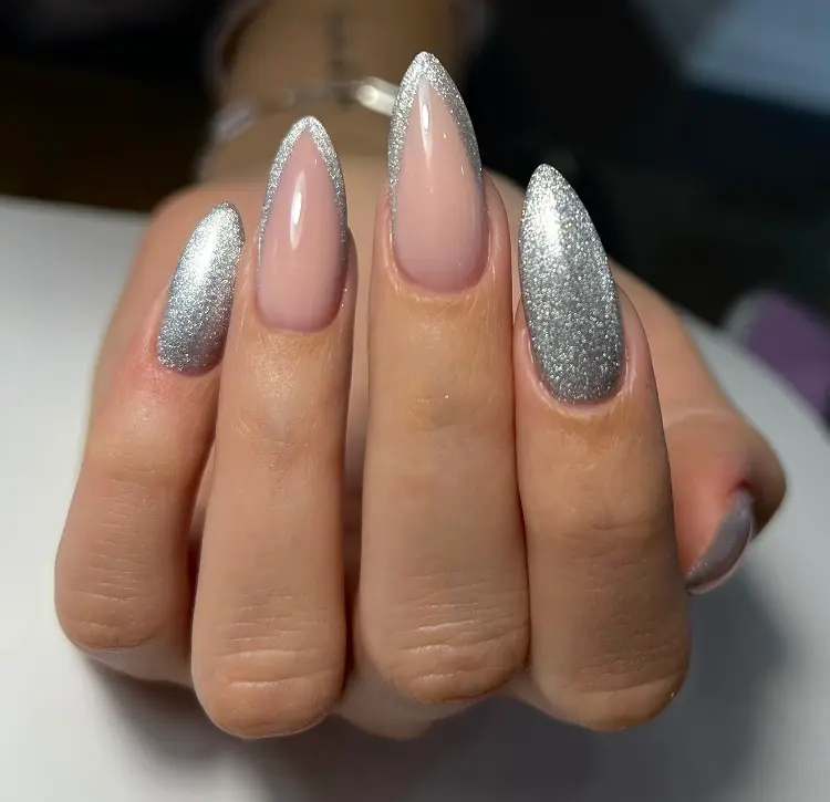 chrome nails silver glitter french manicure ideas 2023