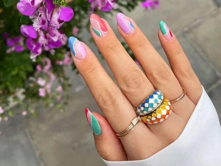 colorful nail design spring trends 2023