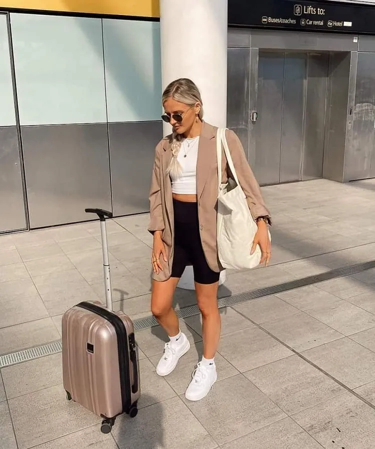 comfy travel outfit