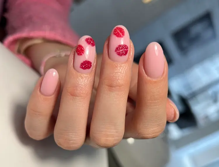 cute nail designs 2023 glitter decoration nude manicure