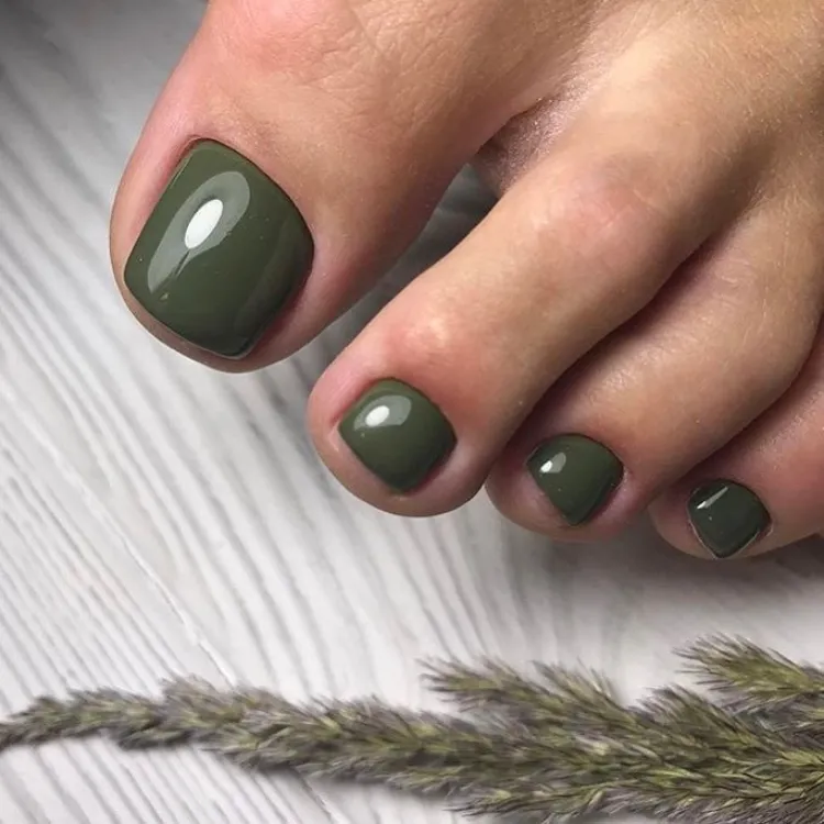 dark khaki green pedicure nail polish trends ideas 2023