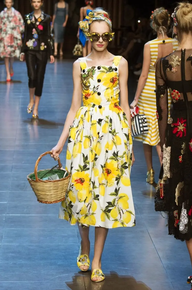 dolce and gabbana lemon print dress collection fashion trends