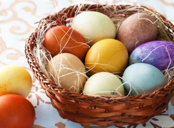 dye easter eggs natural products budget friendly ideas