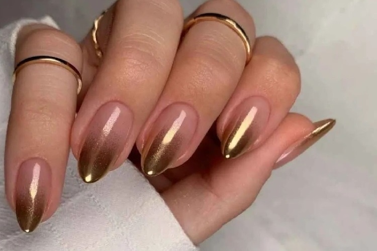 french manicure for women over 50 ideas 2023