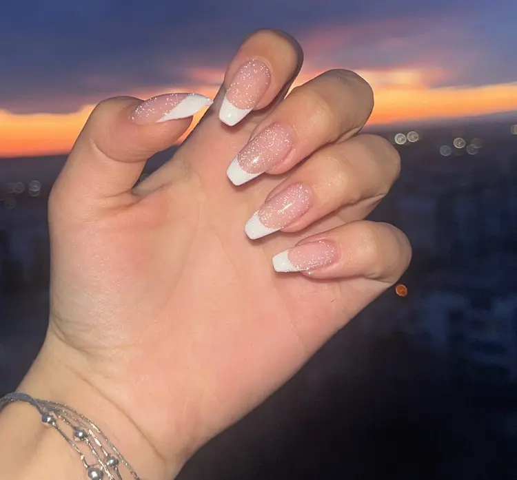 french manicure with glitter ideas for the spring 2023