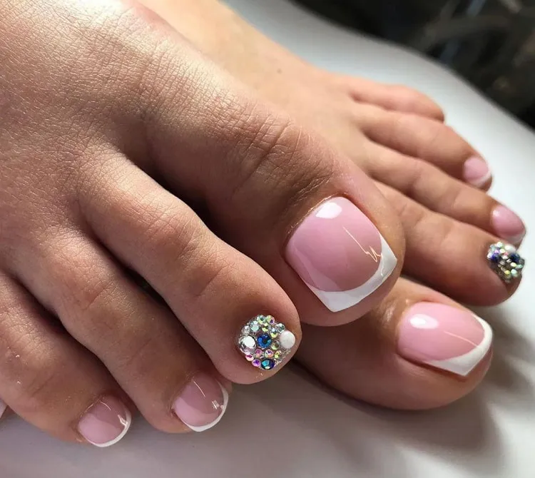 french pedicure with jewelry for women