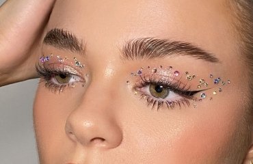 glitter makeup looks 2023