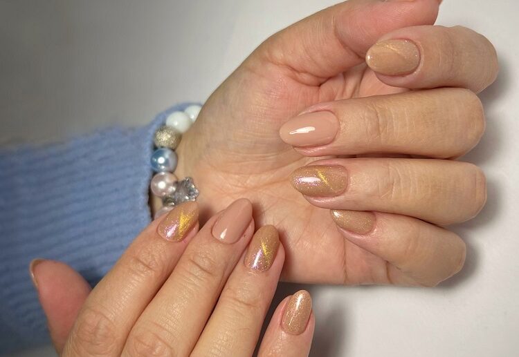 glitter nails for women over 50 nude manicure trends 2023