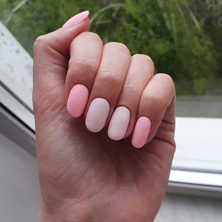 gorgeous matte nails in pink colors trends 2023