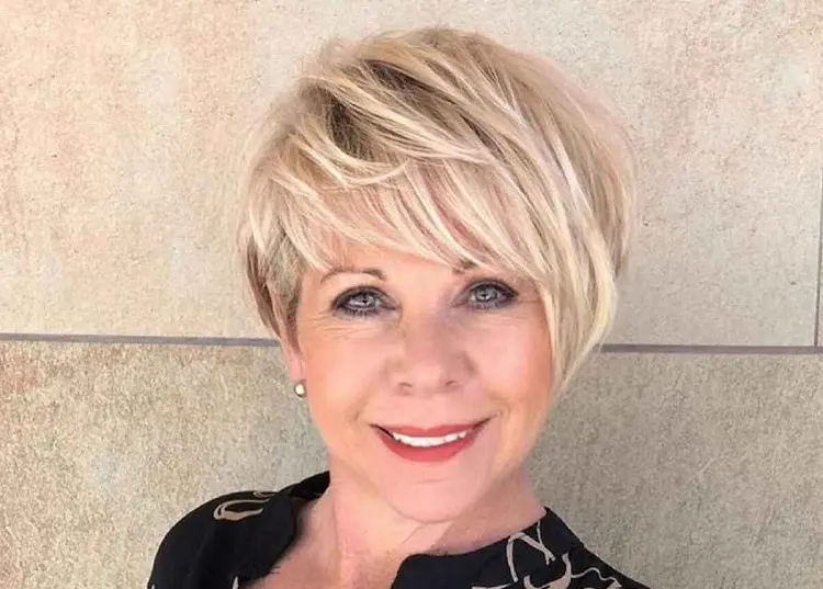 hairstyle for women over 50 pixie bob with choppy layeres