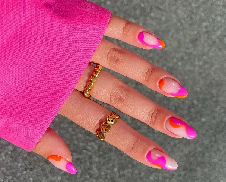 hot pink nails for the summer 2023 abstract manicure idea