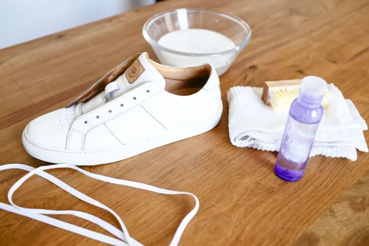 how to clean the white shoes how to clean white shoes how to clean a white shoe how to clean white canvas shoes white canvas shoes how to clean white leather shoe