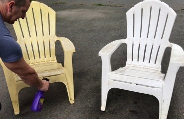 how to clean white plastic chairs to bring back whiteness