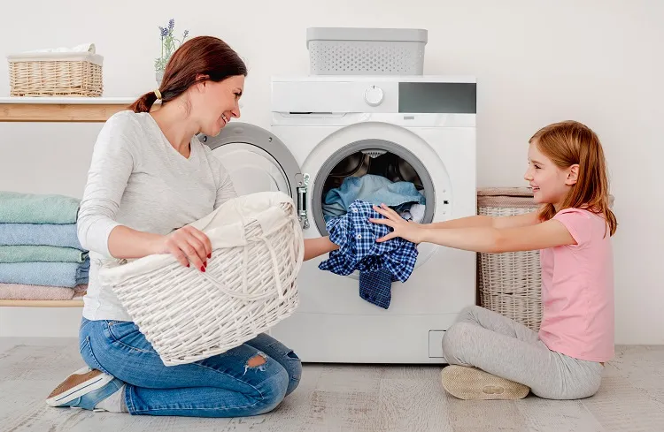 how to wash striped clothes with mild detergent and low temperature