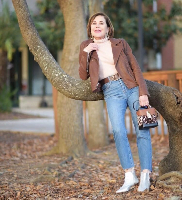 how to wear leather jacket and jeans