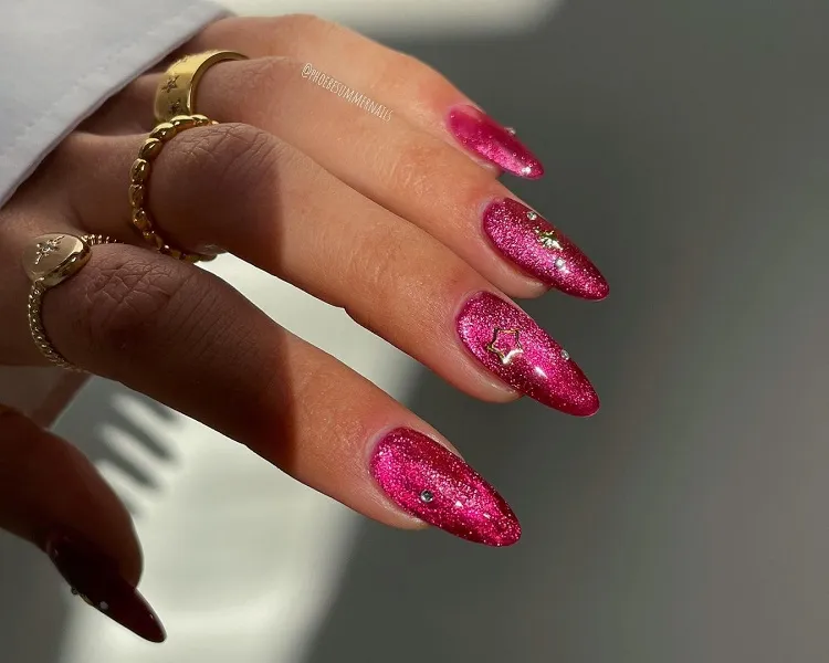 magenta nails hot pink manicure chrome trends 2023