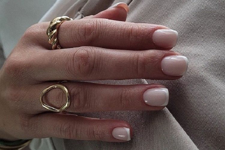 milky french manicure 2023 clean girl aesthetic nails