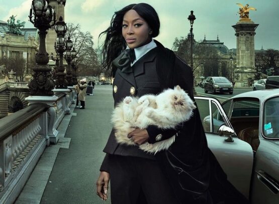 naomi campbell vogue annie leibovitz karl lagerfeld fashion homage