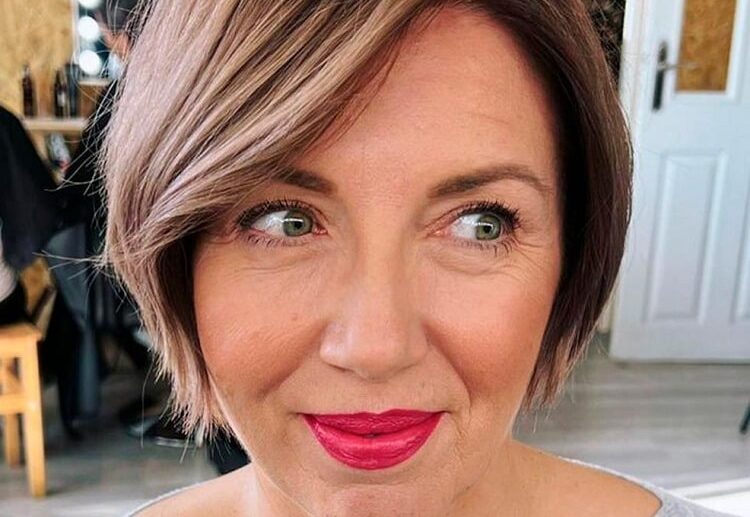 side bangs for women over 50 hairstyles 2023