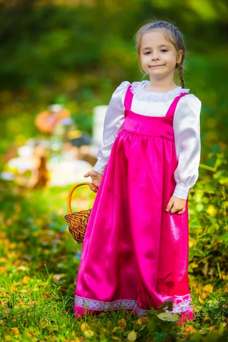 spring costume idea perfect for easter little girl with a basket