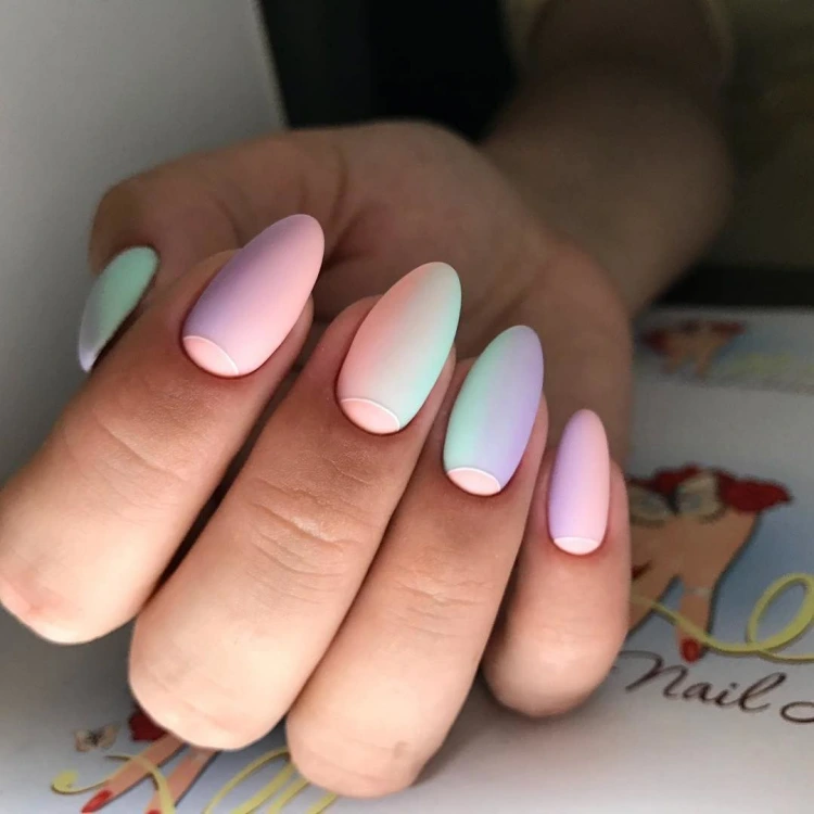 trendy gradient nails design long almond shaped nails