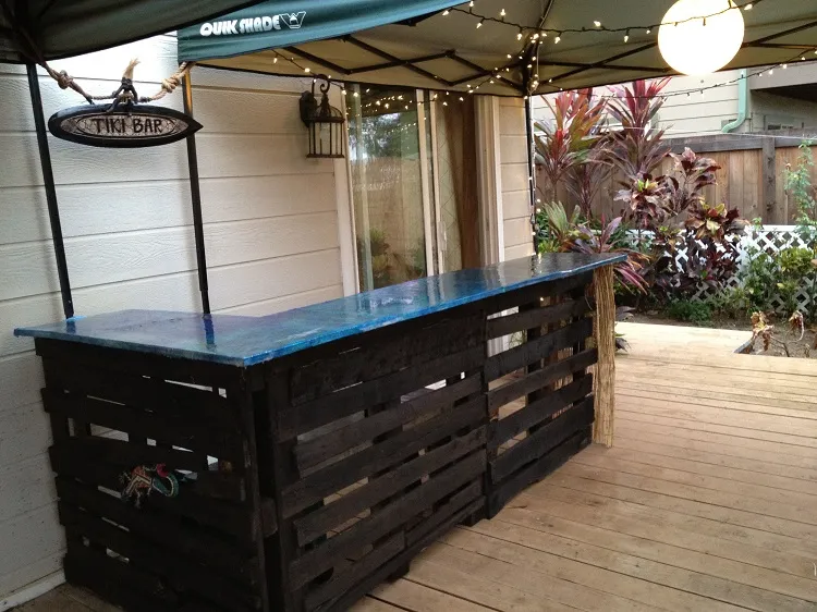 diy outdoor pallet bar ideas place two pallets vertically and one horizontally