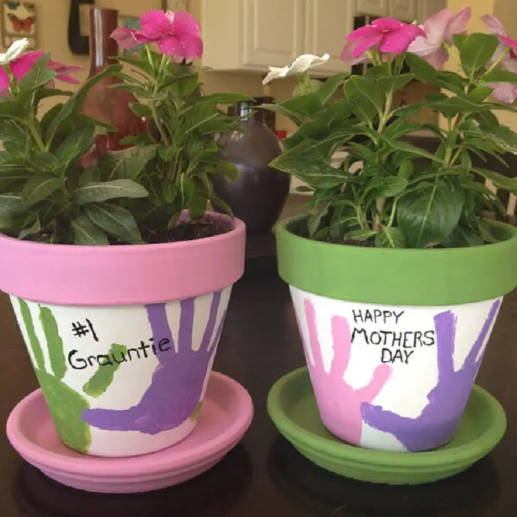 diy painted pods mothers day gift for grandmas