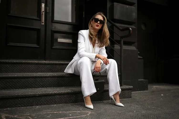 15 Ideas How to Style Linen Pants for Work This Summer