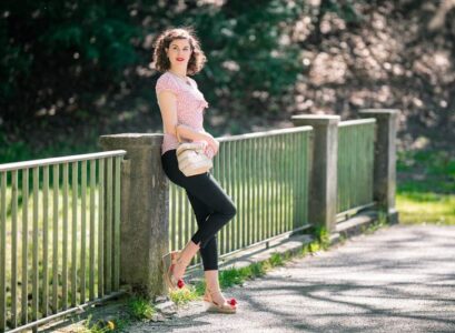 How to wear capri pants if you are short outfit ideas for petite girls