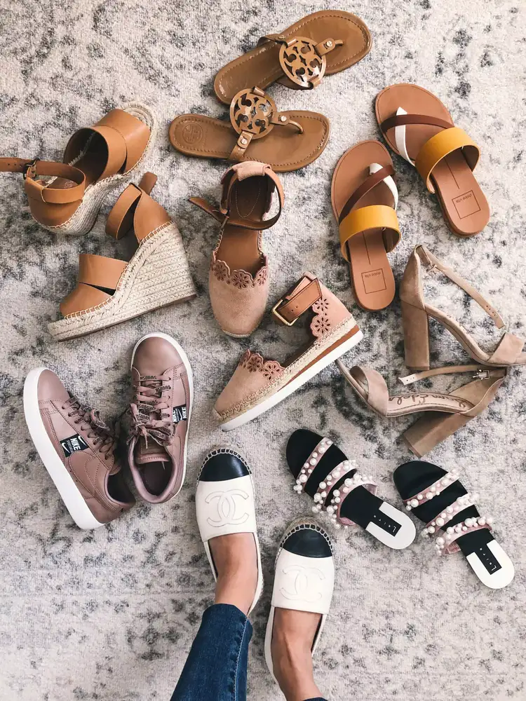 what shoes to pack for your summer vacation