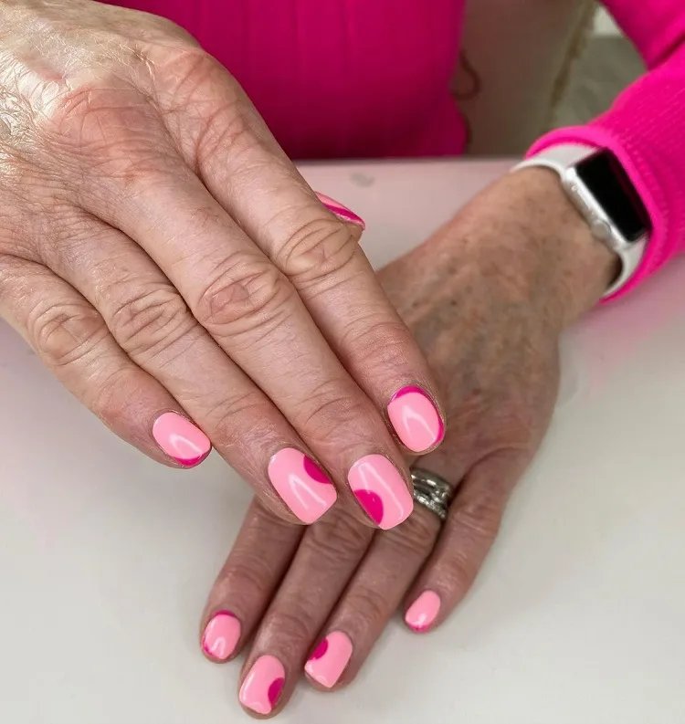 abstract pink nails women over 60 summer manicure design ideas 2023