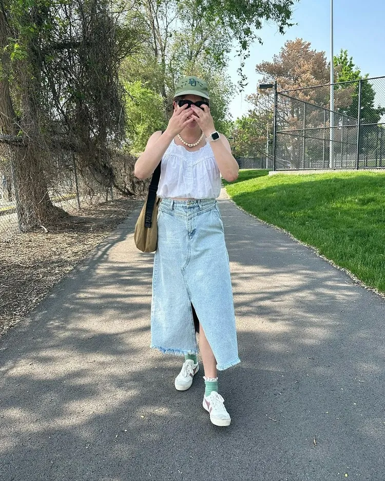 asymmetrical front slit long denim skirt curvy petite women casual 90s style fashion trends 2023