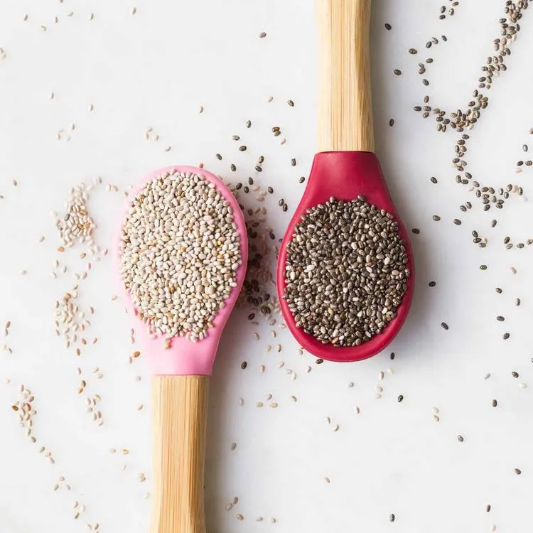 balck and white chia seeds differences