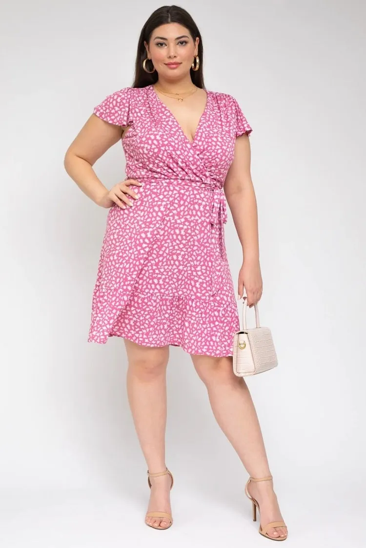 best summer outfits for curvy figures wrap dress
