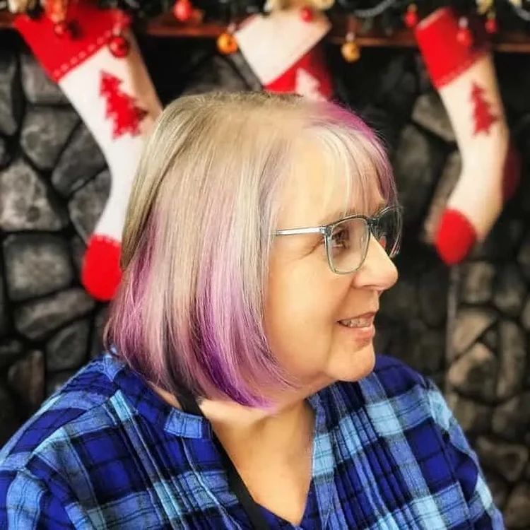 bob haircut for older women with fine hair with glasses